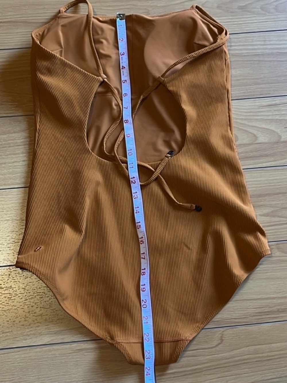 Lululemon Bathing Suit 8/10 - Picture 11 of 14